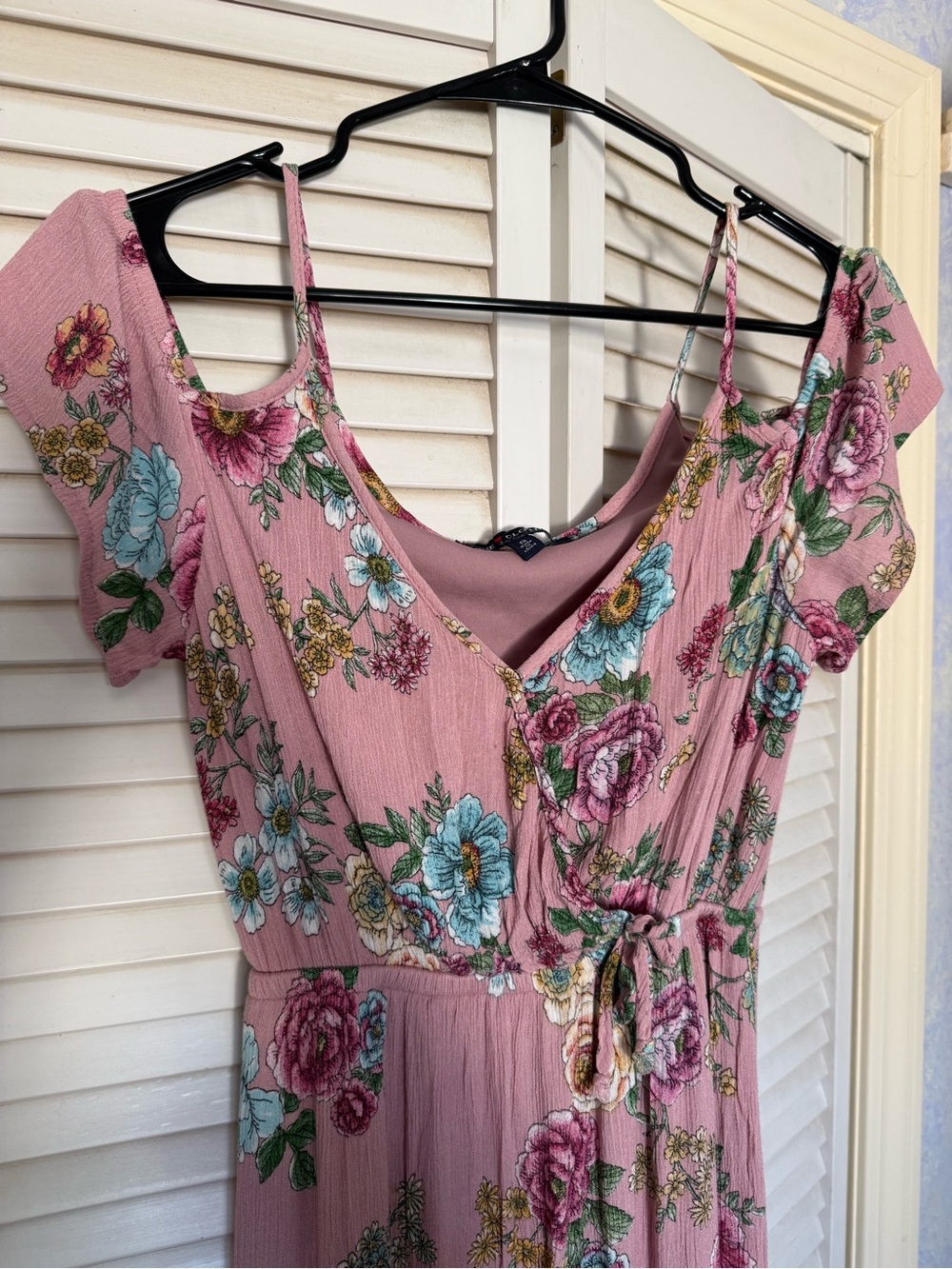 OneClothing Pink Floral Maxi Dress with Cold-Shoulder Straps